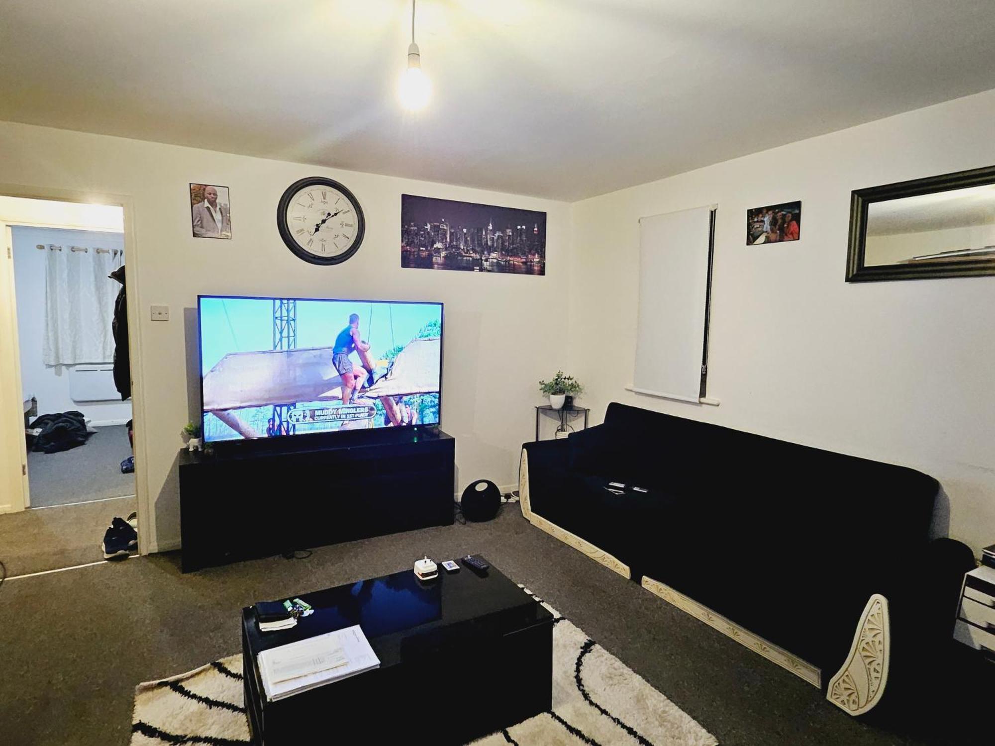 Lovely Fully Furnished One Bed Flat To Let Enfield Buitenkant foto